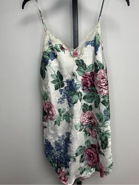 Amelia’s Floral Satin Slip Vintage Dress Women’s Size Medium‎